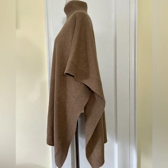 New, BOSS
Landera Turtleneck Poncho - Picture 9 of 10